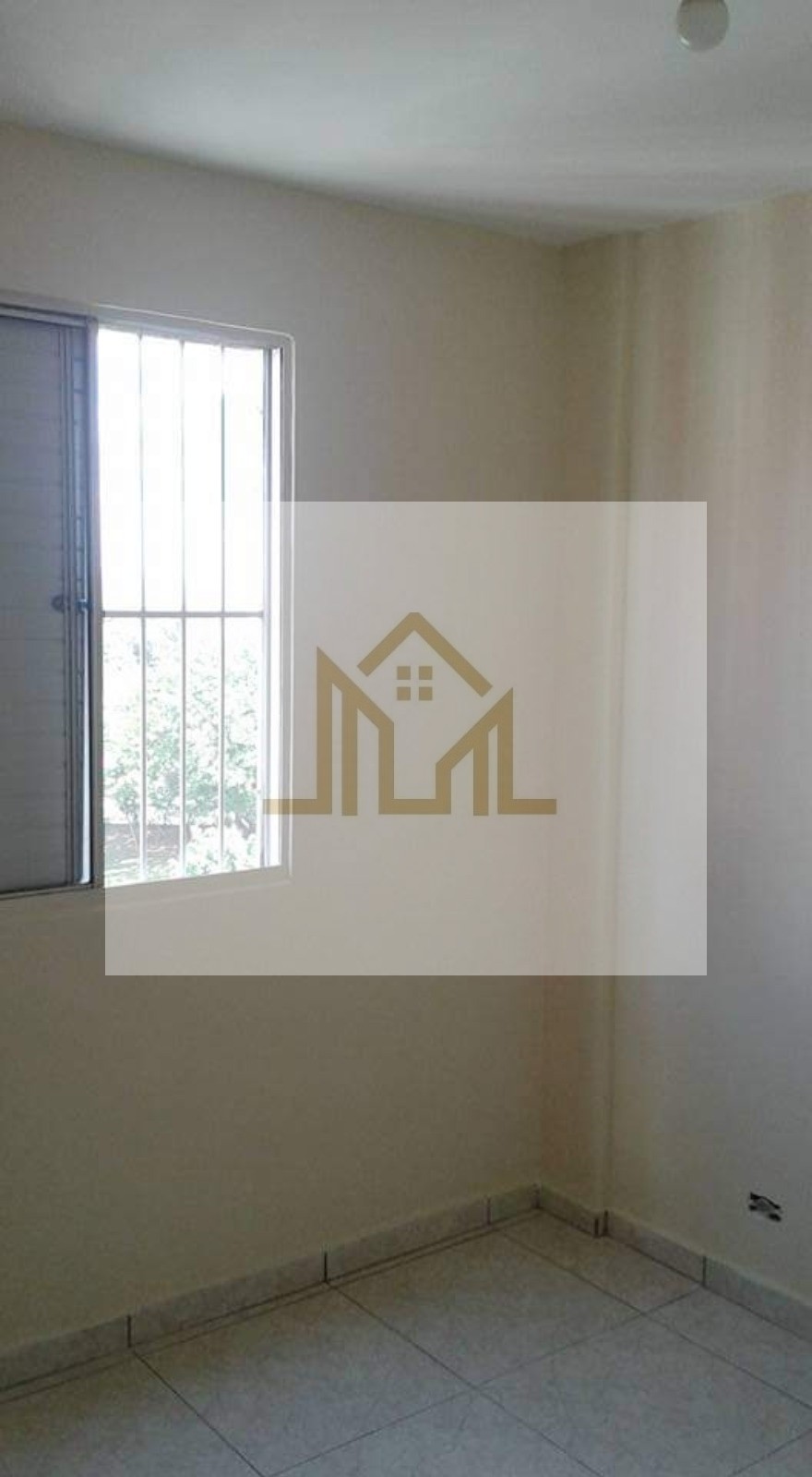 Jd. Celeste 2 dormitórios 1 vaga 54m²