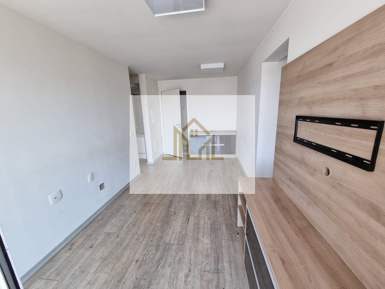 Brooklin 1 Dormitório Semi-Mobiliado 1 Vaga 45m²