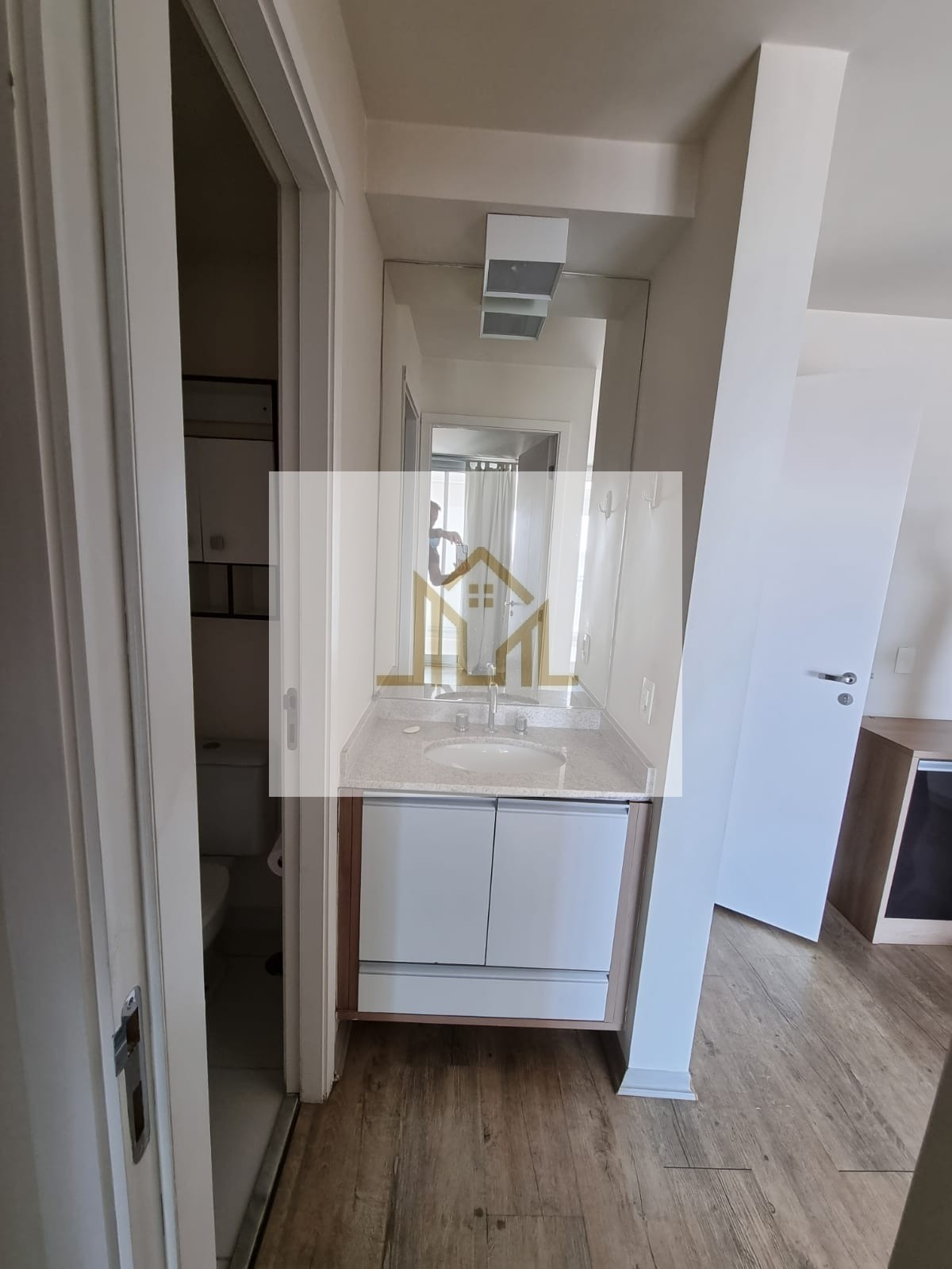 Brooklin 1 Dormitório Semi-Mobiliado 1 Vaga 45m²