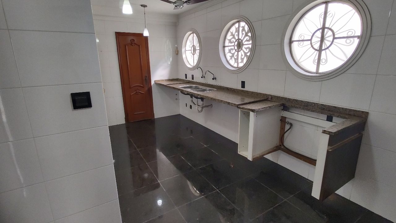Sobrado, 4 quartos, 350 m² - Foto 11
