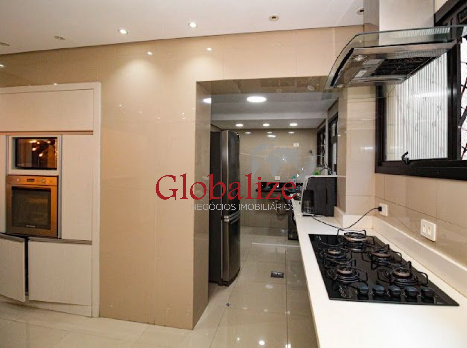 Apartamento à venda com 3 quartos, 140m² - Foto 11