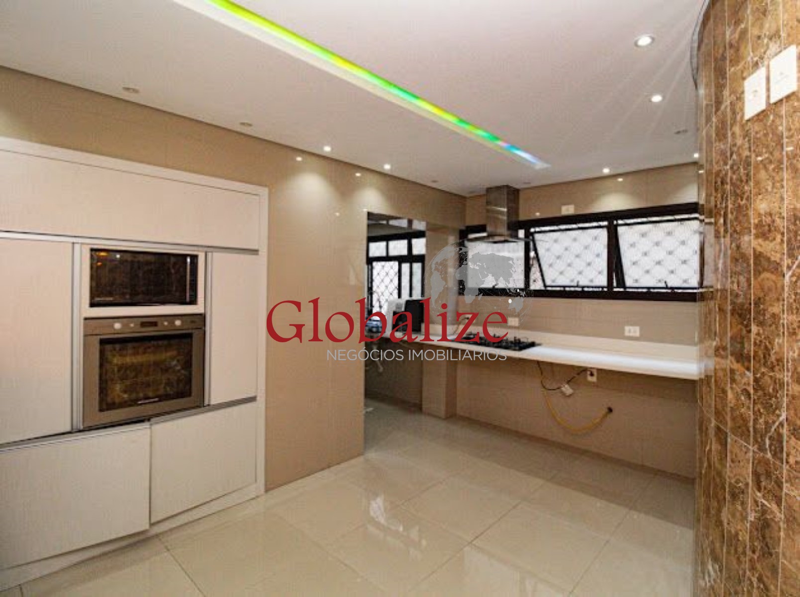 Apartamento à venda com 3 quartos, 140m² - Foto 8