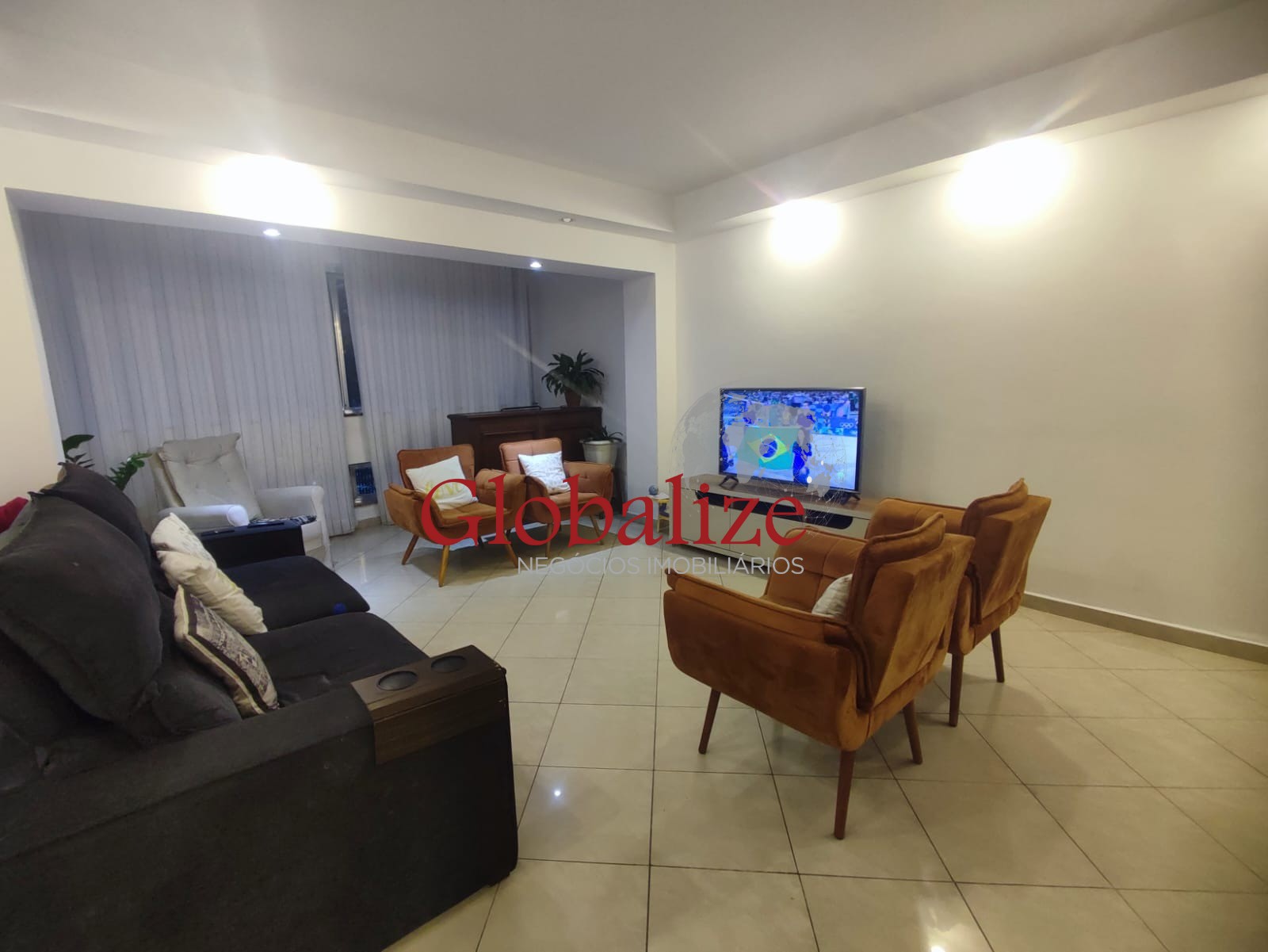 Apartamento à venda com 3 quartos, 167m² - Foto 4