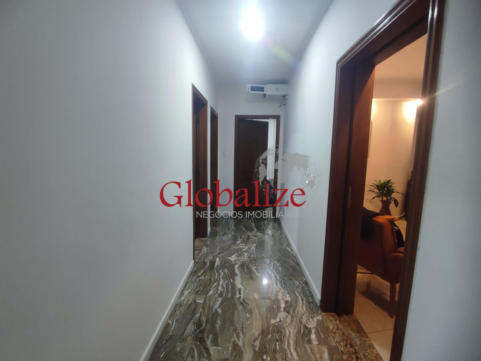 Apartamento à venda com 3 quartos, 167m² - Foto 9