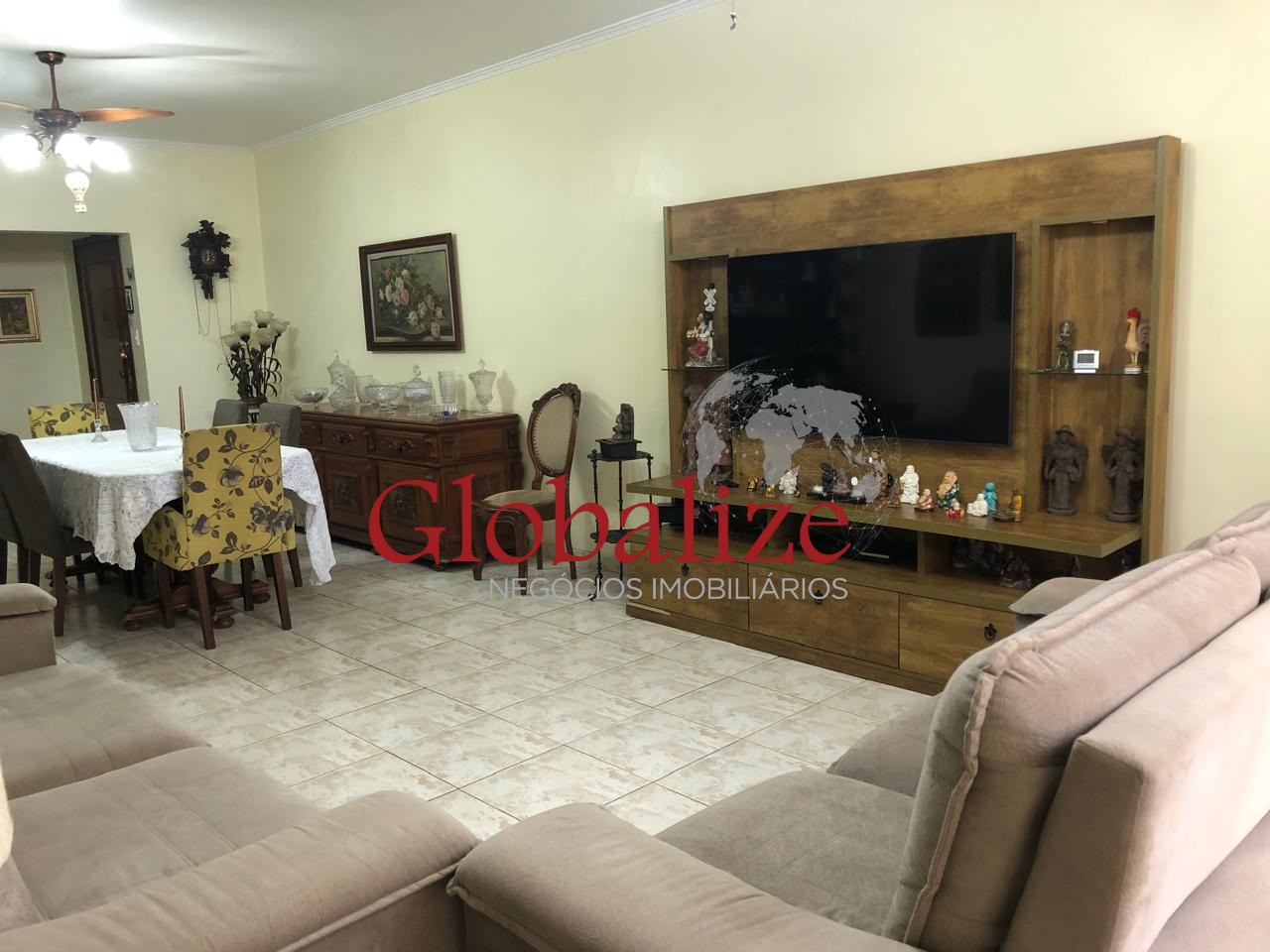 Apartamento à venda com 3 quartos, 150m² - Foto 2