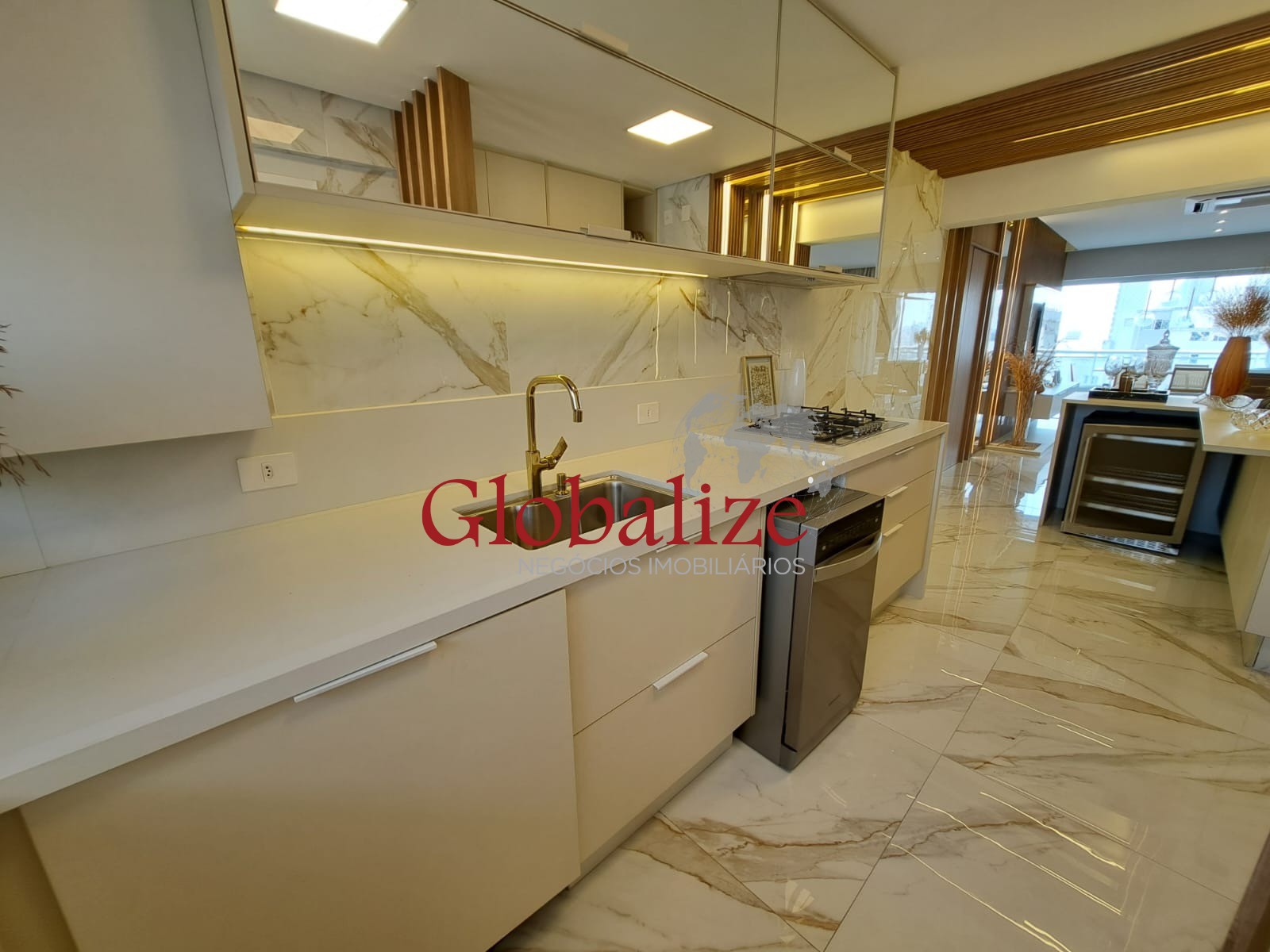 Apartamento à venda com 3 quartos, 119m² - Foto 9
