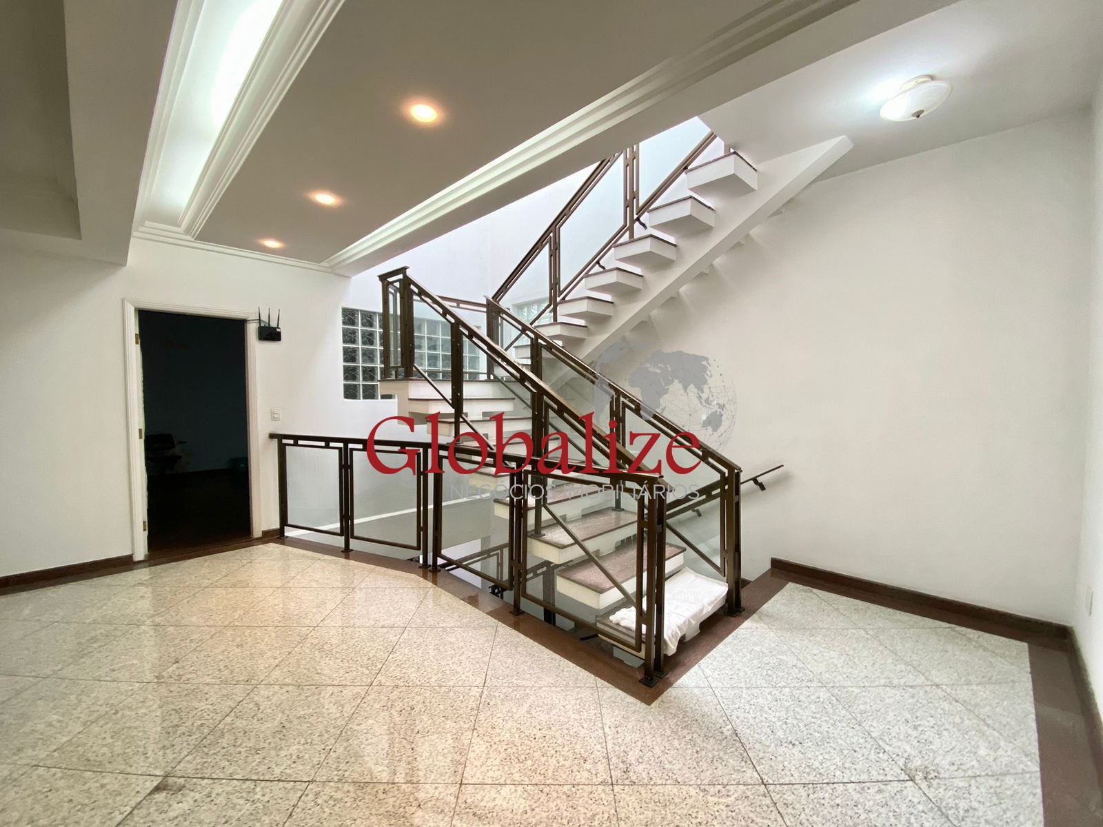 Casa, 3 quartos, 330 m² - Foto 2