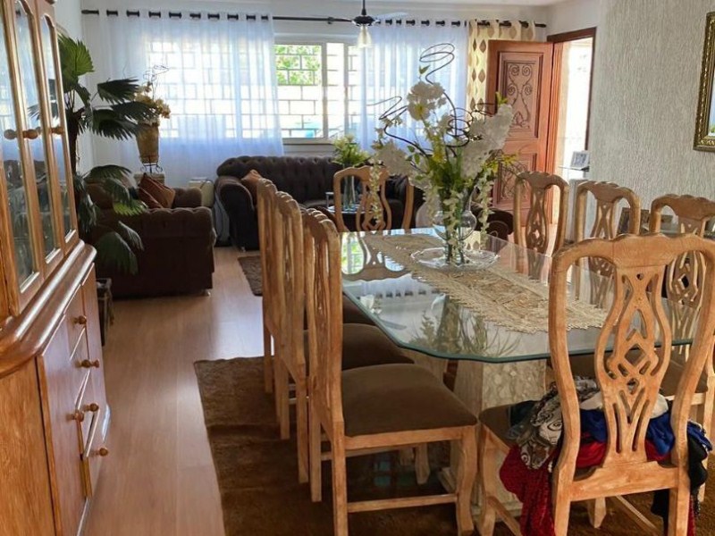 Sobrado, 3 quartos, 250 m² - Foto 1