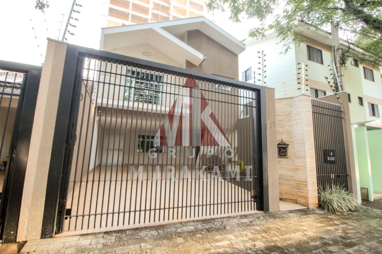 Sobrado, 3 quartos, 251 m² - Foto 1