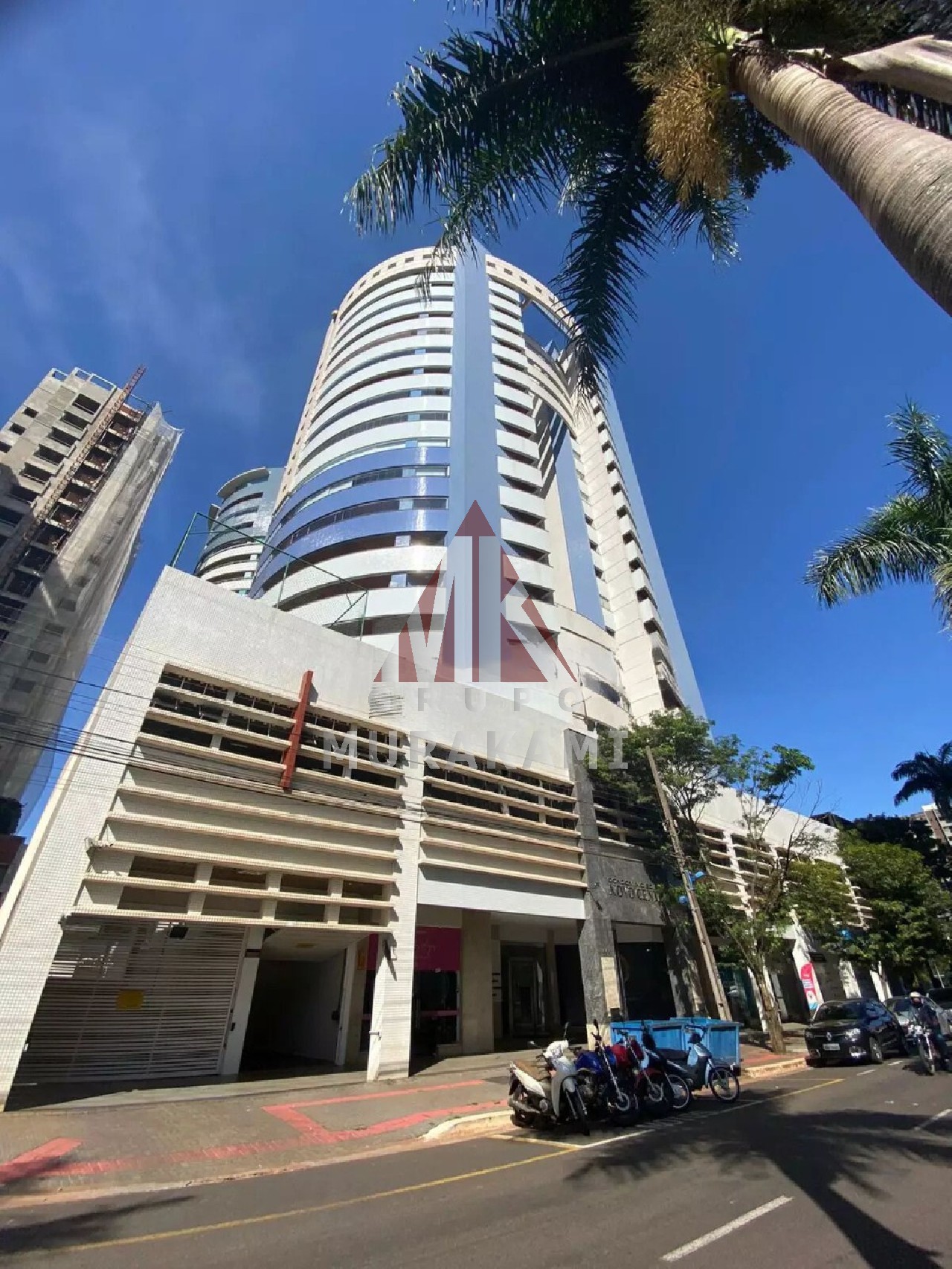 Apartamento à venda com 3 quartos, 166m² - Foto 1