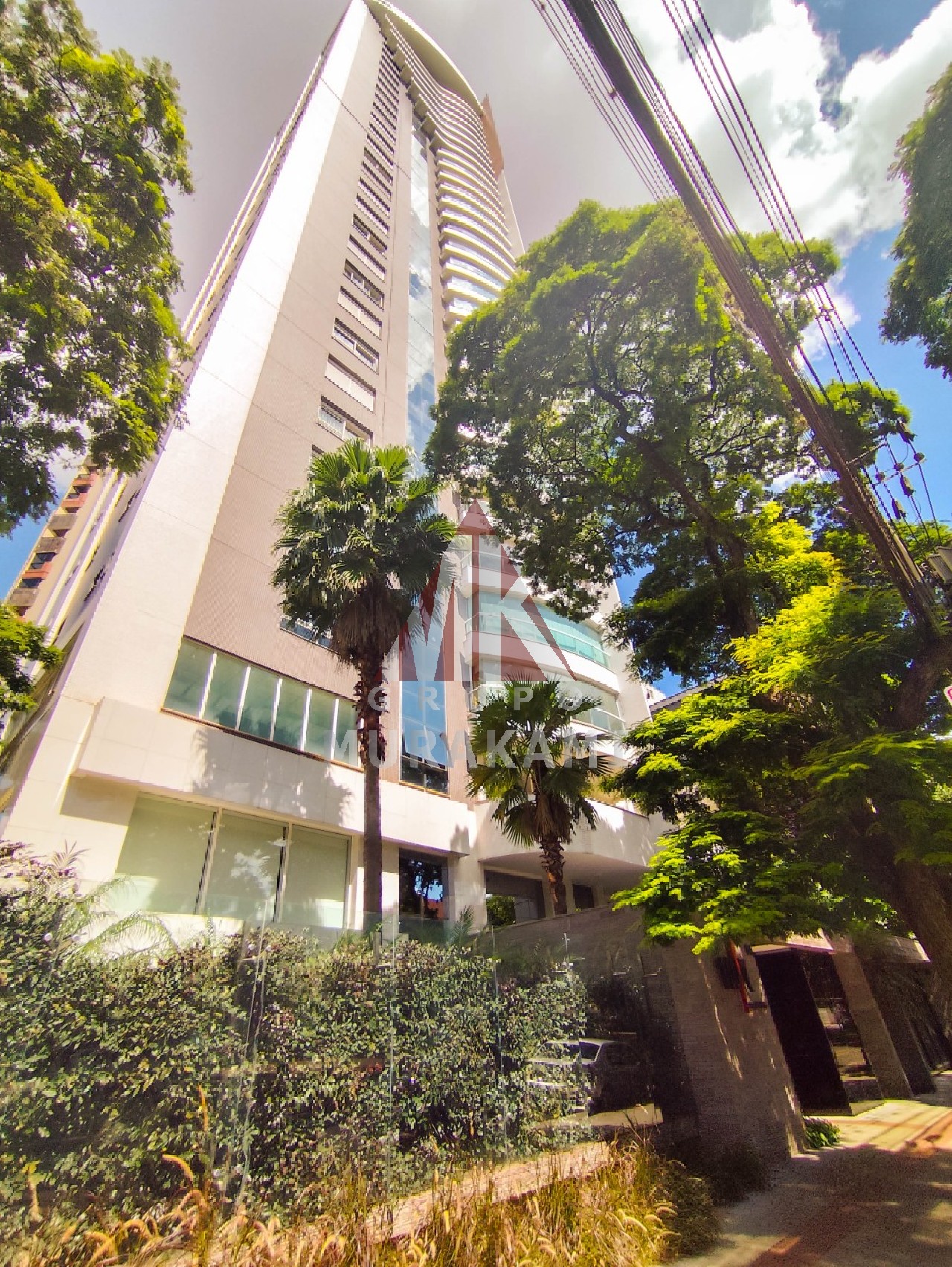 Apartamento à venda com 3 quartos, 341m² - Foto 2