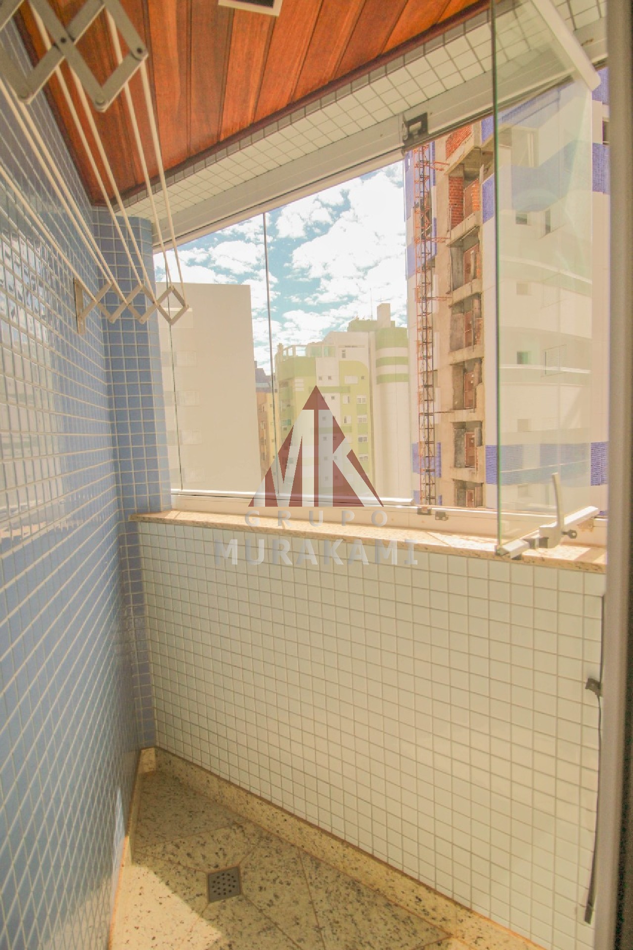 Apartamento à venda com 3 quartos, 166m² - Foto 13