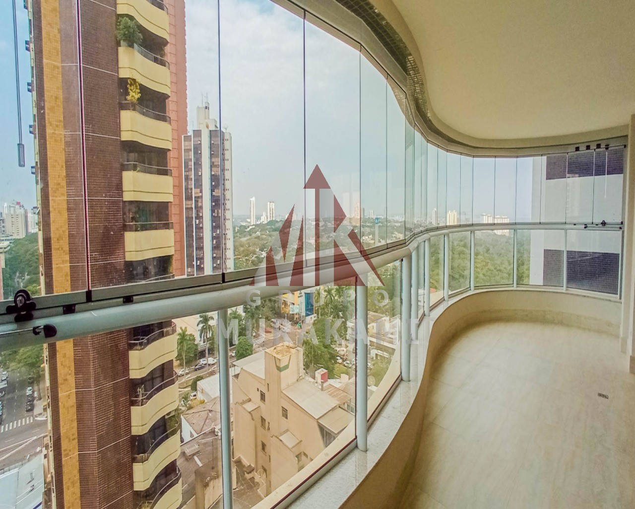 Apartamento para alugar com 4 quartos, 220m² - Foto 8