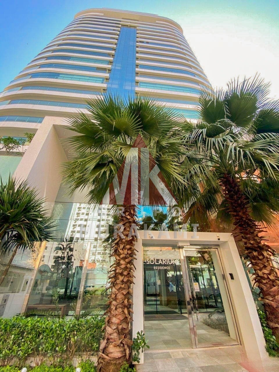 Apartamento à venda com 3 quartos, 207m² - Foto 1