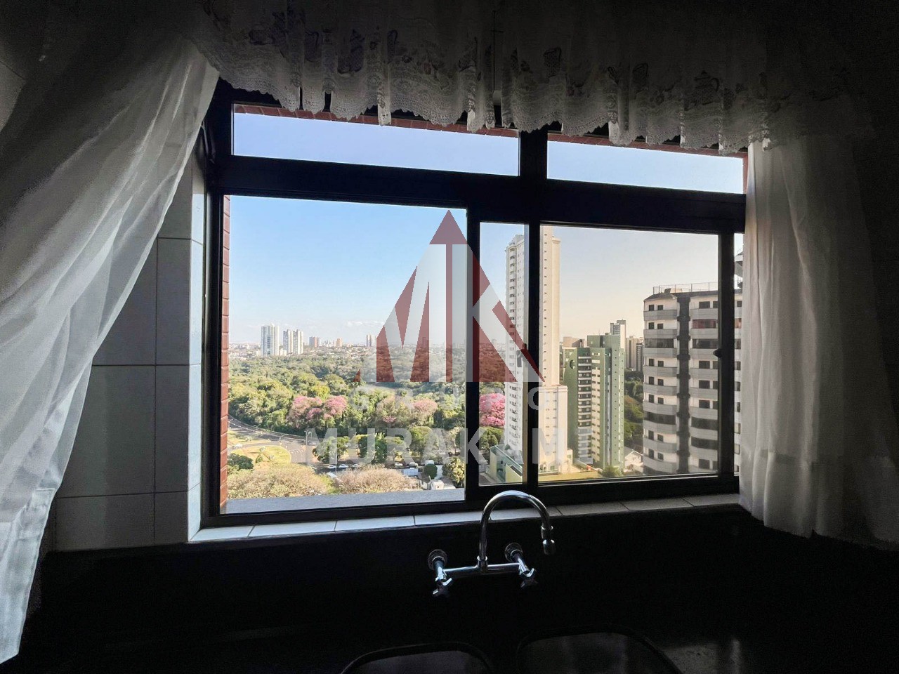 Apartamento à venda com 3 quartos, 189m² - Foto 16