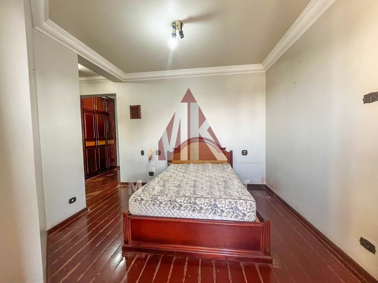Apartamento à venda com 3 quartos, 189m² - Foto 23