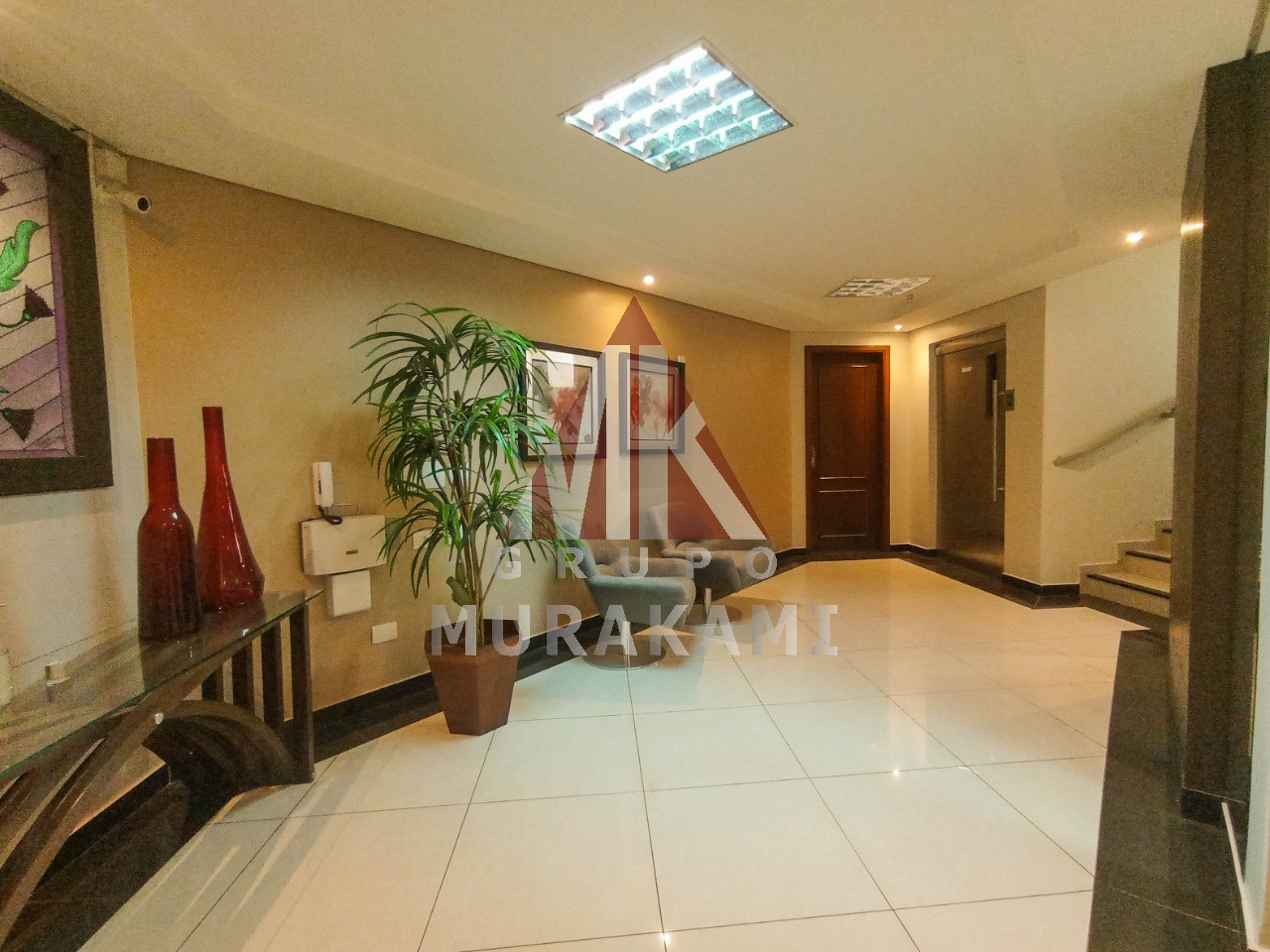 Apartamento à venda com 3 quartos, 136m² - Foto 2