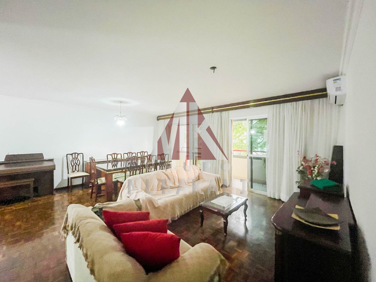 Apartamento para alugar com 3 quartos, 162m² - Foto 2