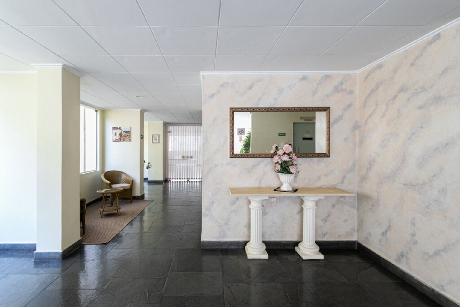 Apartamento, 3 quartos, 80 m² - Foto 2