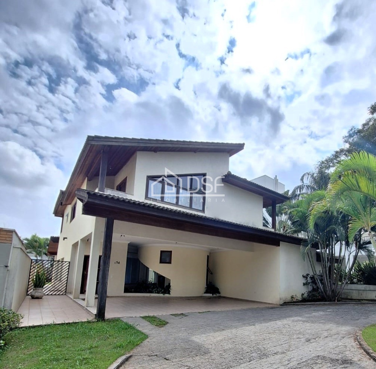 CASA RESIDENCIAL em SANTANA DE PARNAÍBA - SP, ALPHAVILLE