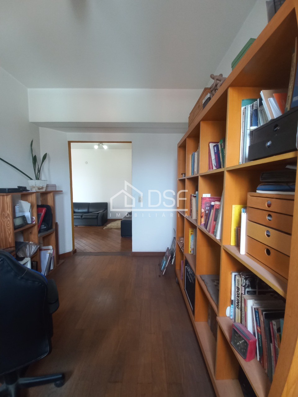 Apto à venda Moema/Pássaros : 3 quartos, suíte, 2 salas, 4 banheiros, 2 vagas de garagem, 95m².