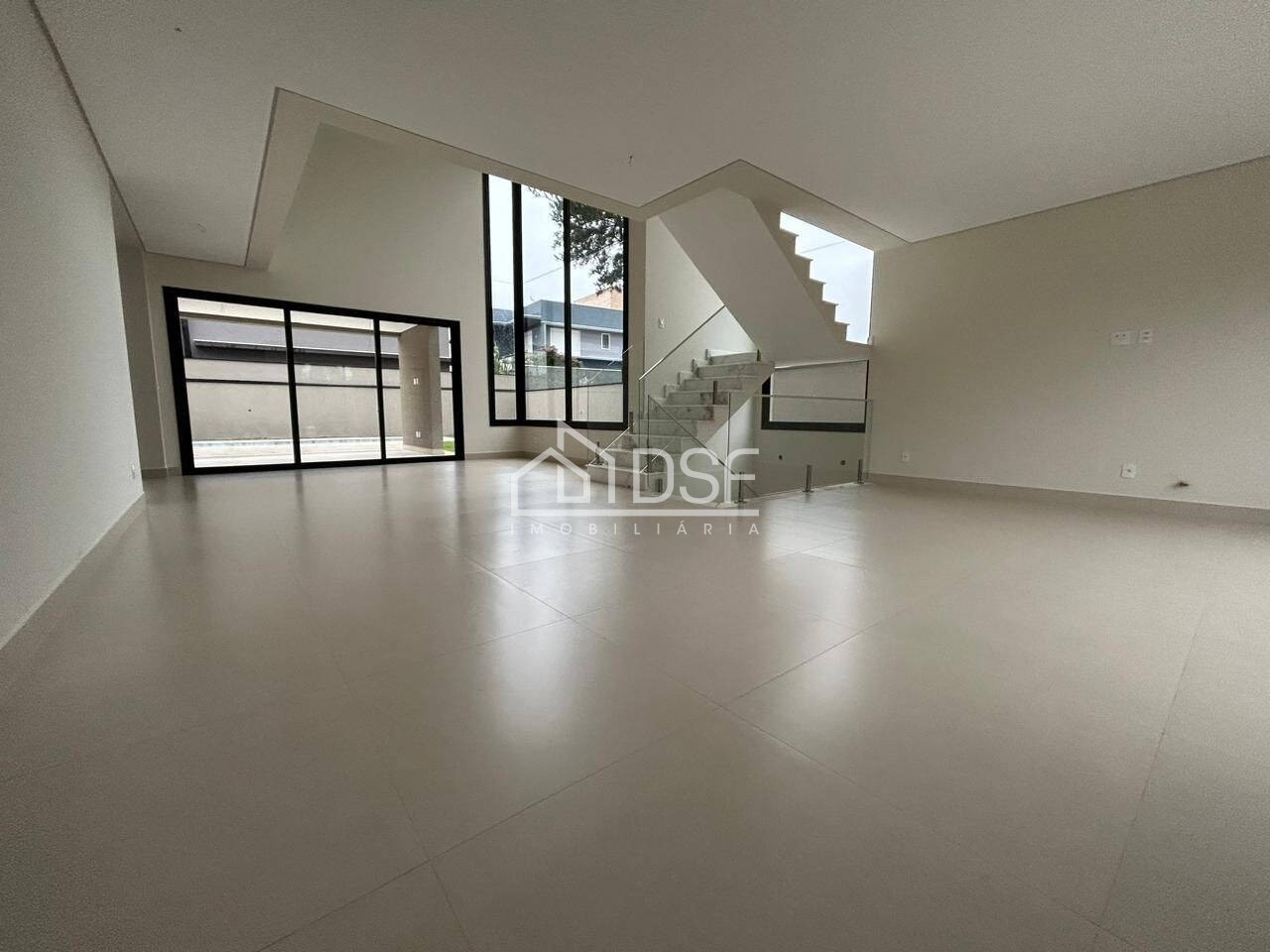 Casa residencial em santana de parnaíba - sp, alphaville