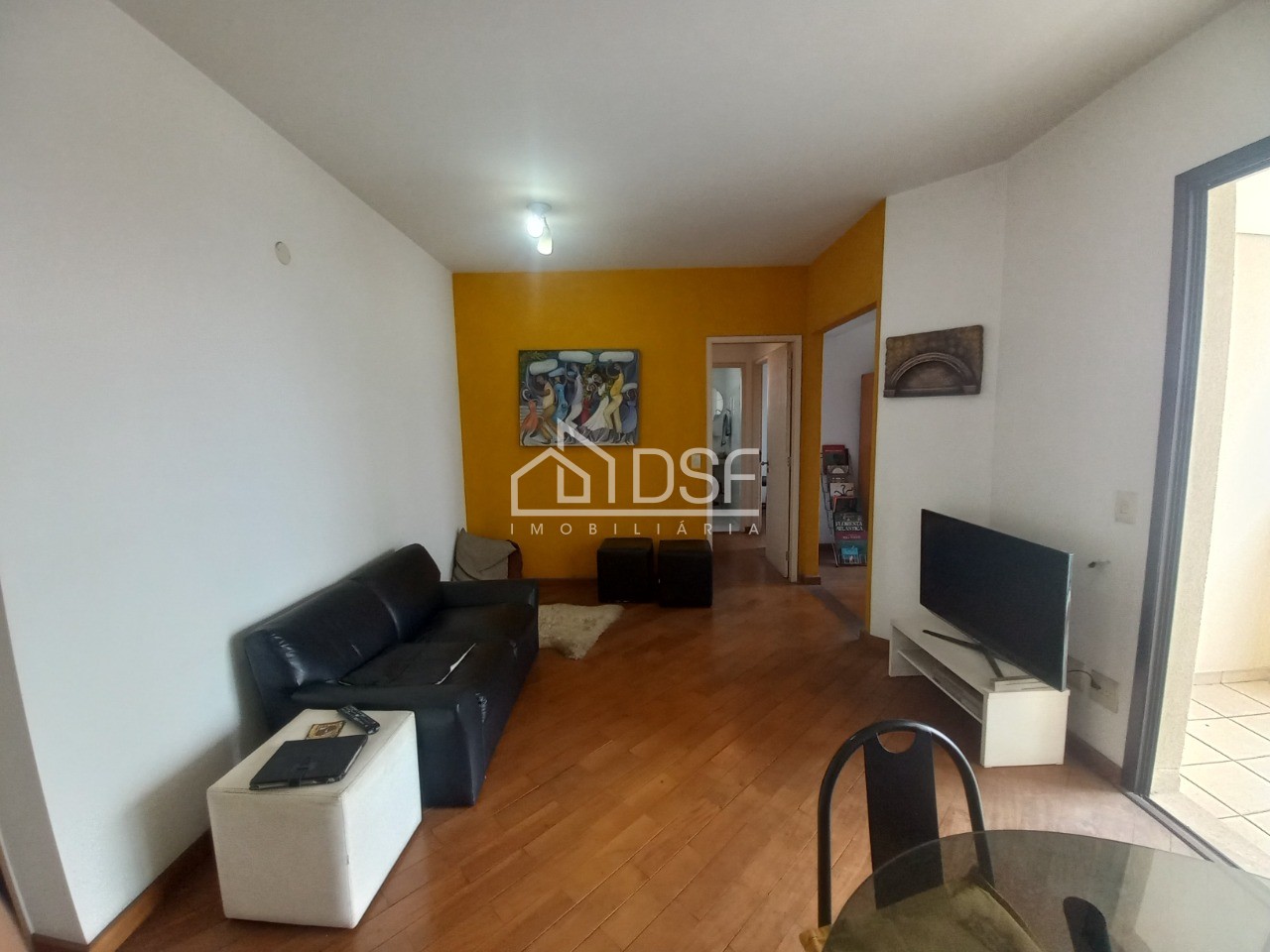 Apto à venda Moema/Pássaros : 3 quartos, suíte, 2 salas, 4 banheiros, 2 vagas de garagem, 95m².
