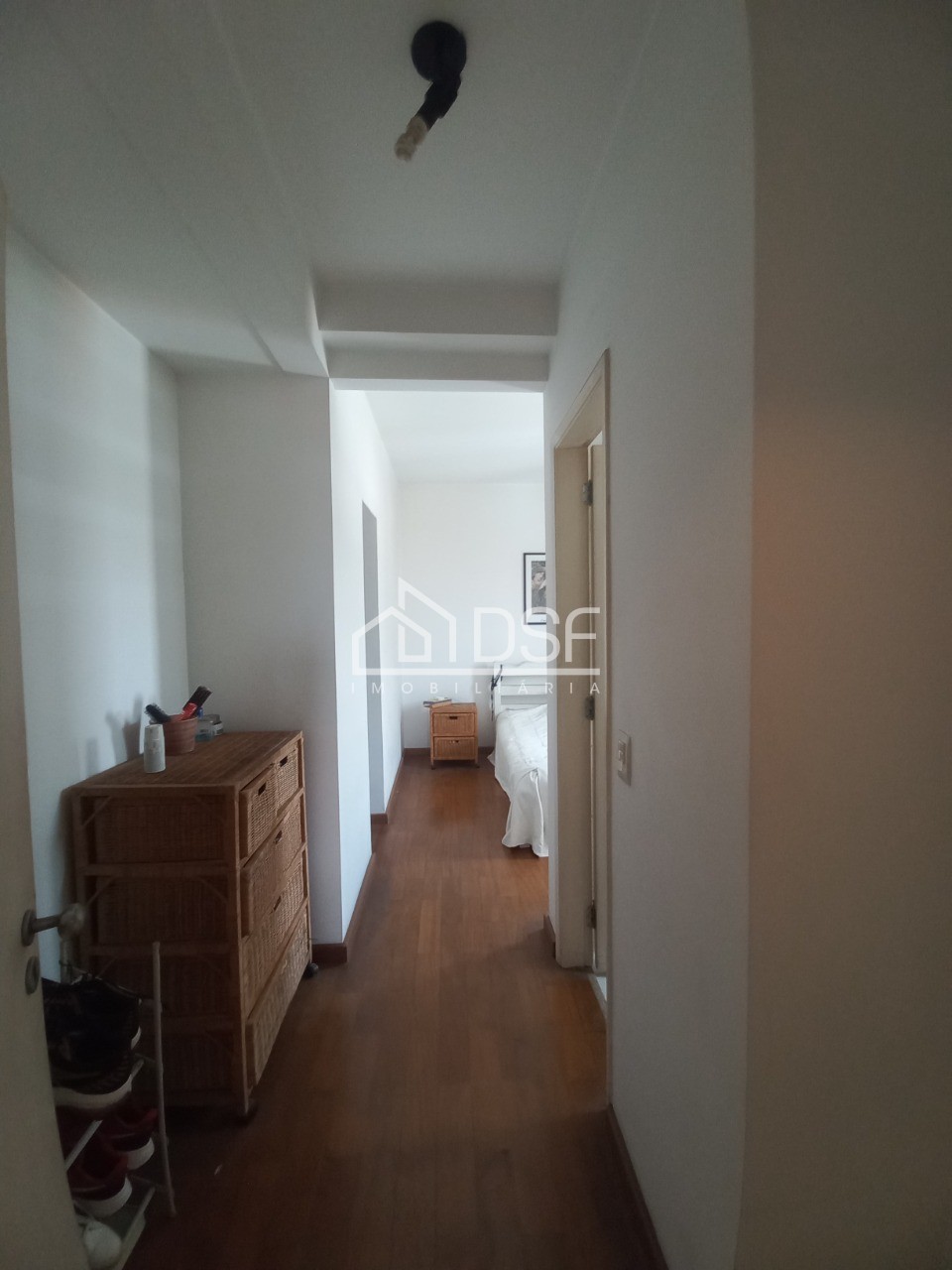 Apto à venda Moema/Pássaros : 3 quartos, suíte, 2 salas, 4 banheiros, 2 vagas de garagem, 95m².