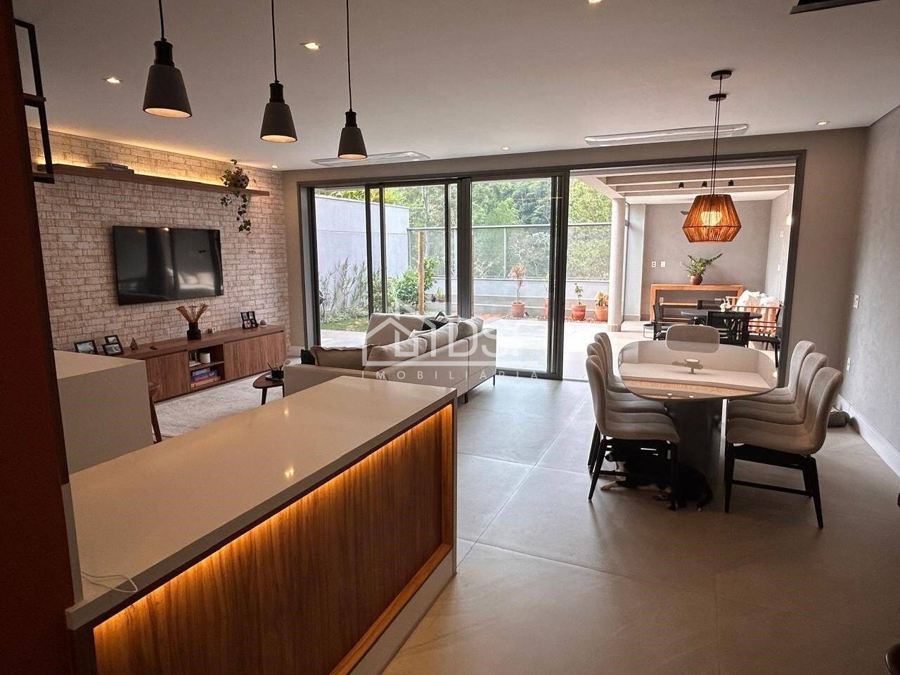 Casa residencial em santana de parnaíba - sp, tamboré