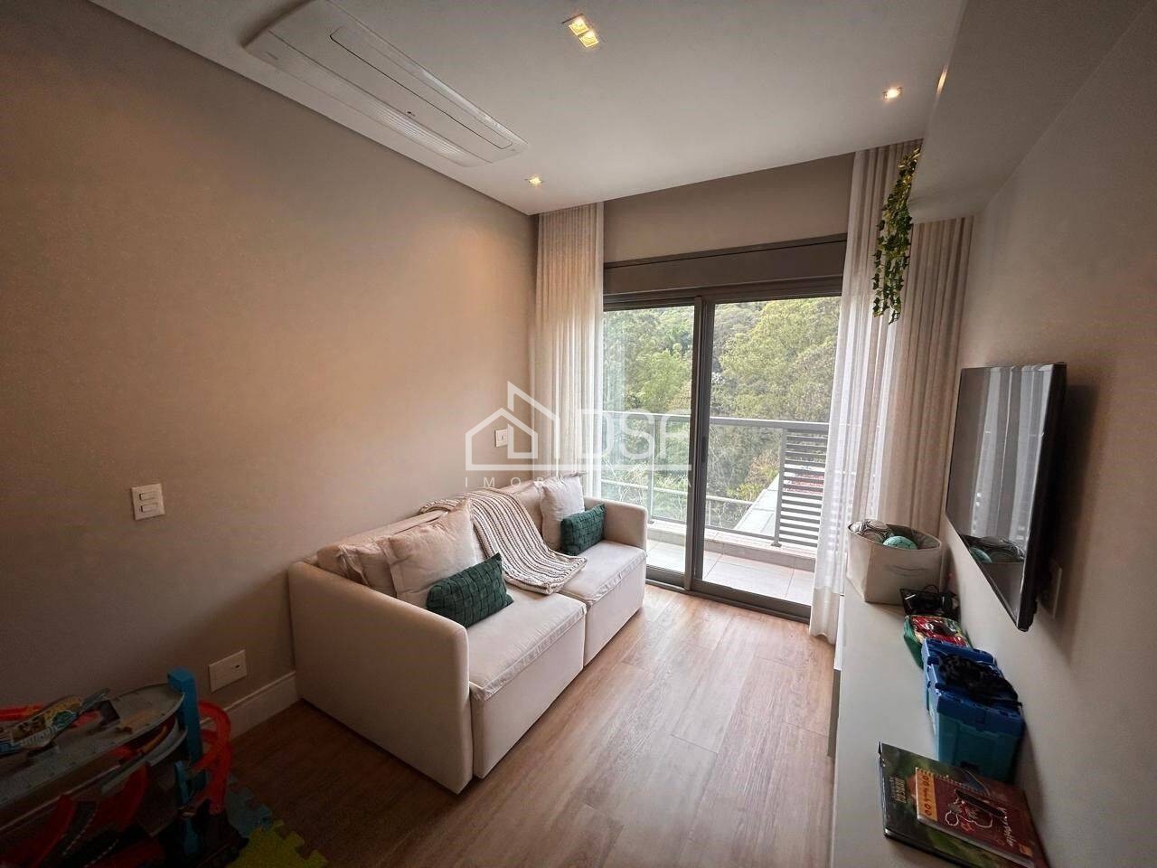 Casa residencial em santana de parnaíba - sp, tamboré