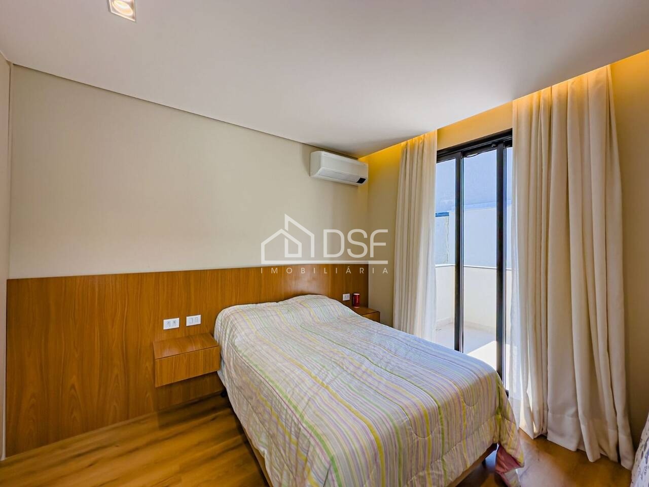 Casa residencial em santana de parnaíba - sp, alphaville