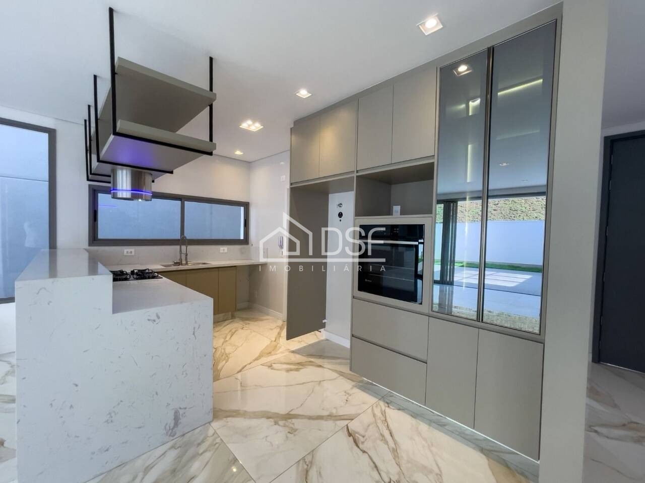 Casa residencial em santana de parnaíba - sp, tamboré