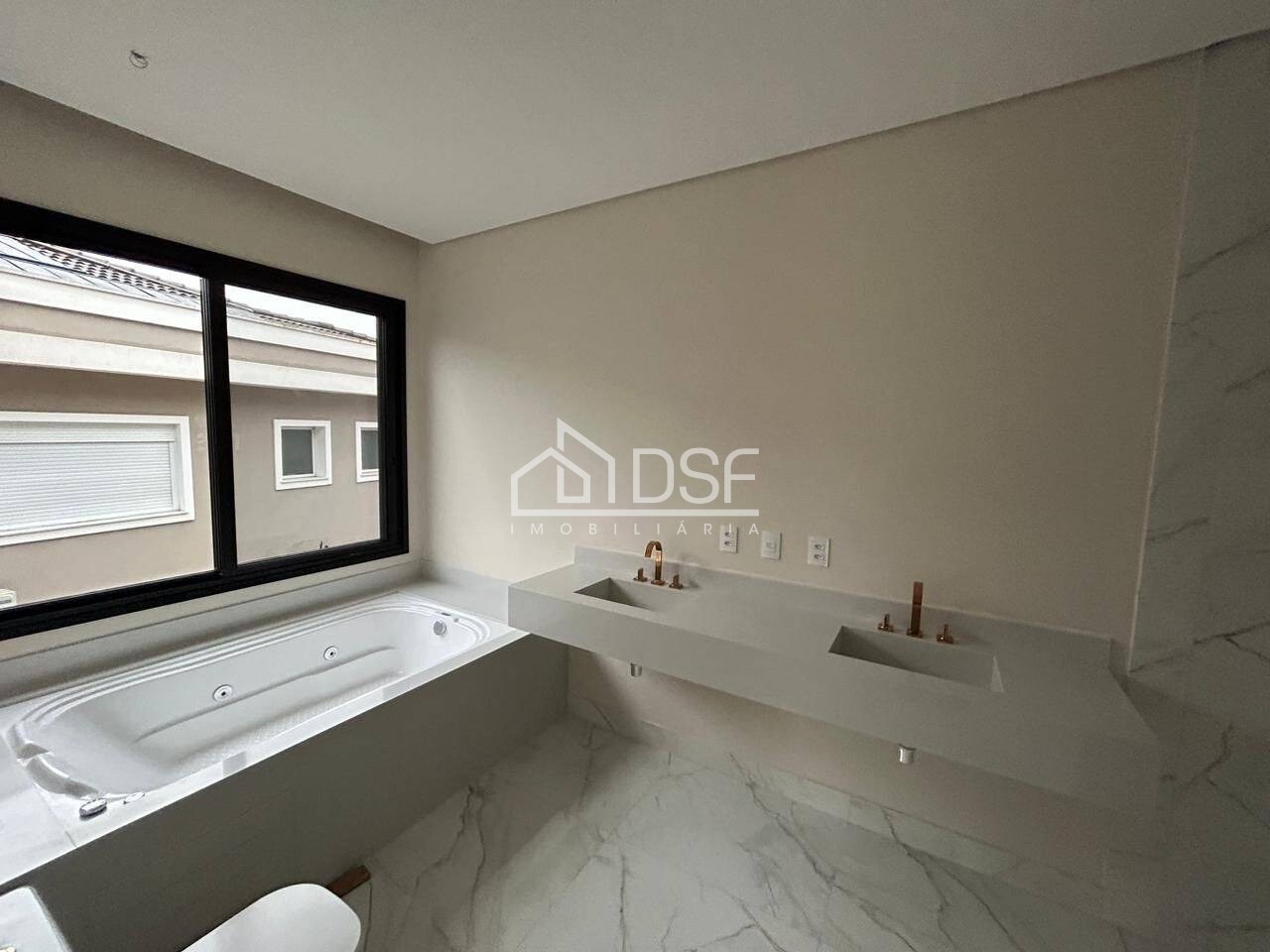 Casa residencial em santana de parnaíba - sp, alphaville