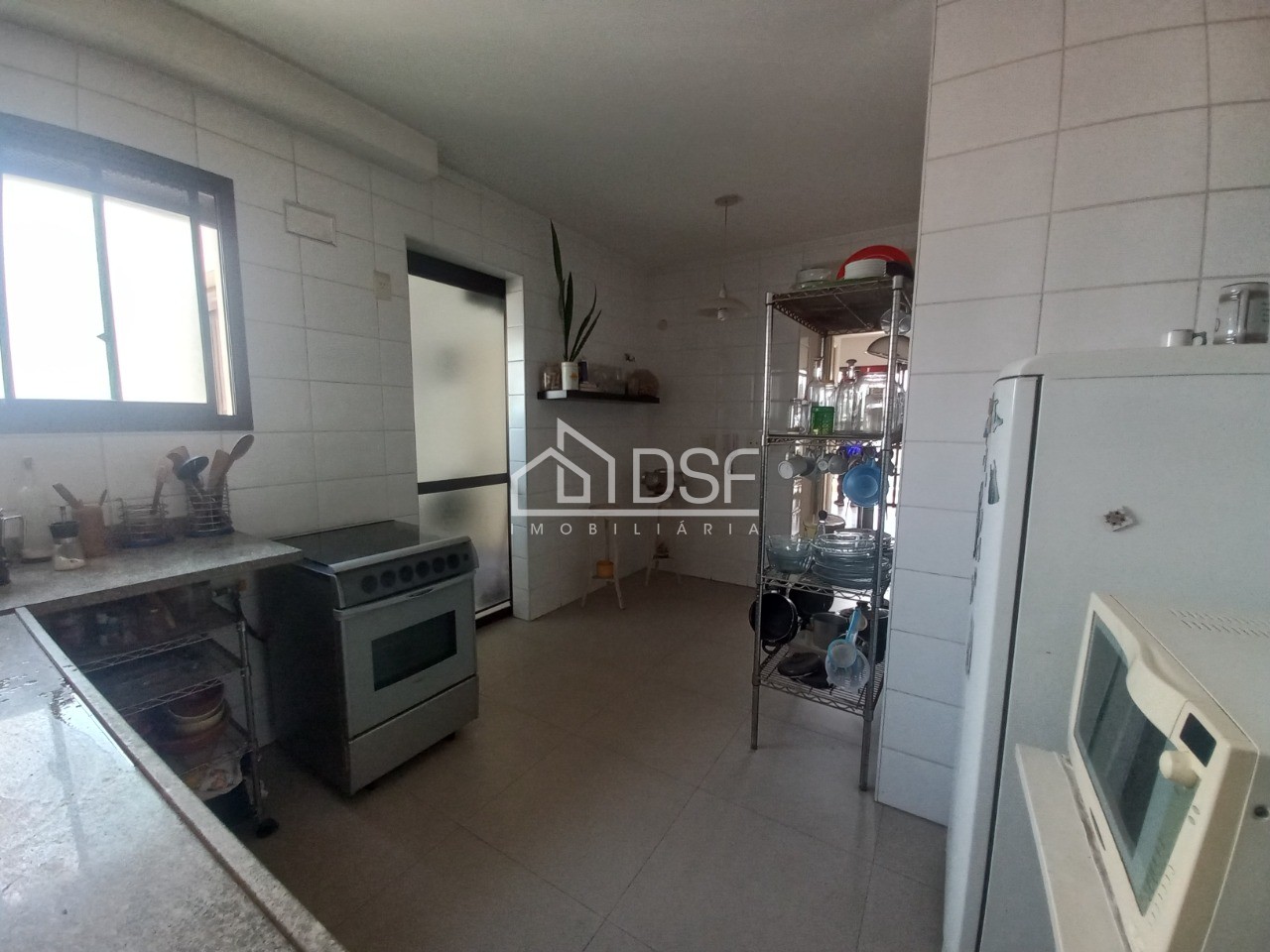 Apto à venda Moema/Pássaros : 3 quartos, suíte, 2 salas, 4 banheiros, 2 vagas de garagem, 95m².