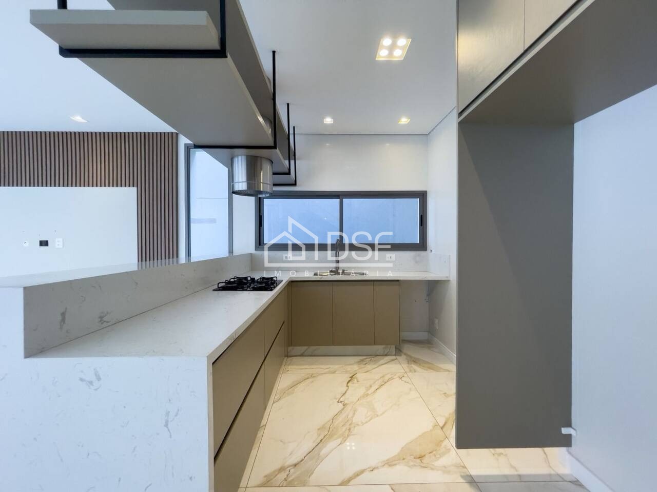 Casa residencial em santana de parnaíba - sp, tamboré