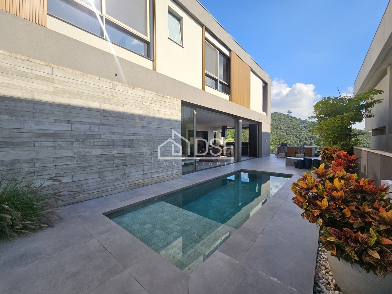 Casa residencial em santana de parnaíba - sp, alphaville