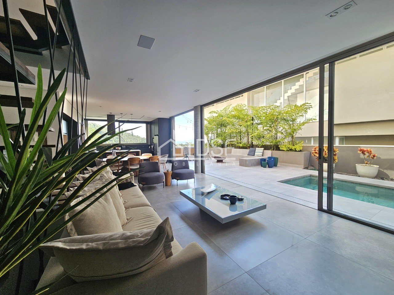 Casa residencial em santana de parnaíba - sp, alphaville