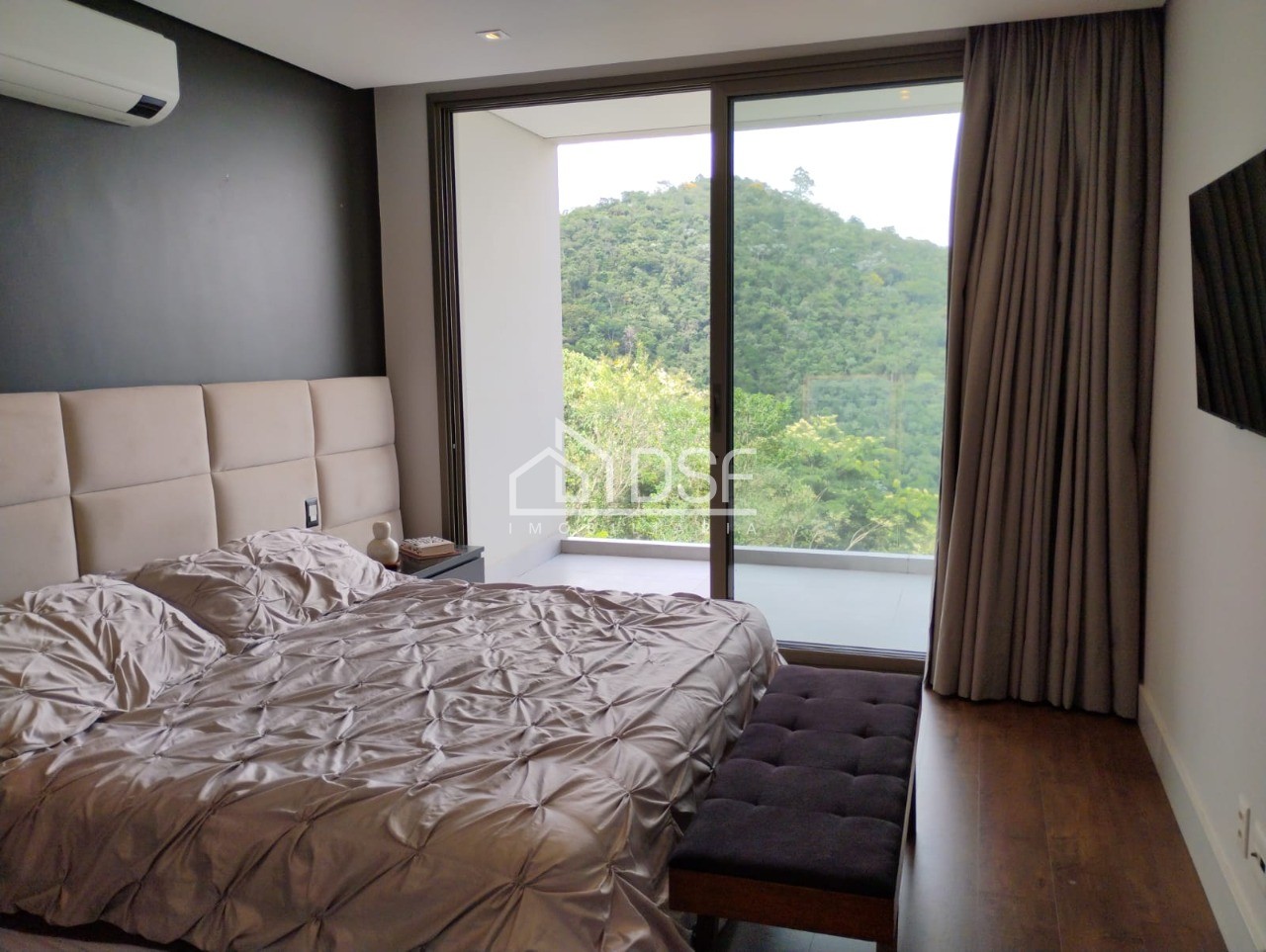 Casa residencial em santana de parnaíba - sp, alphaville