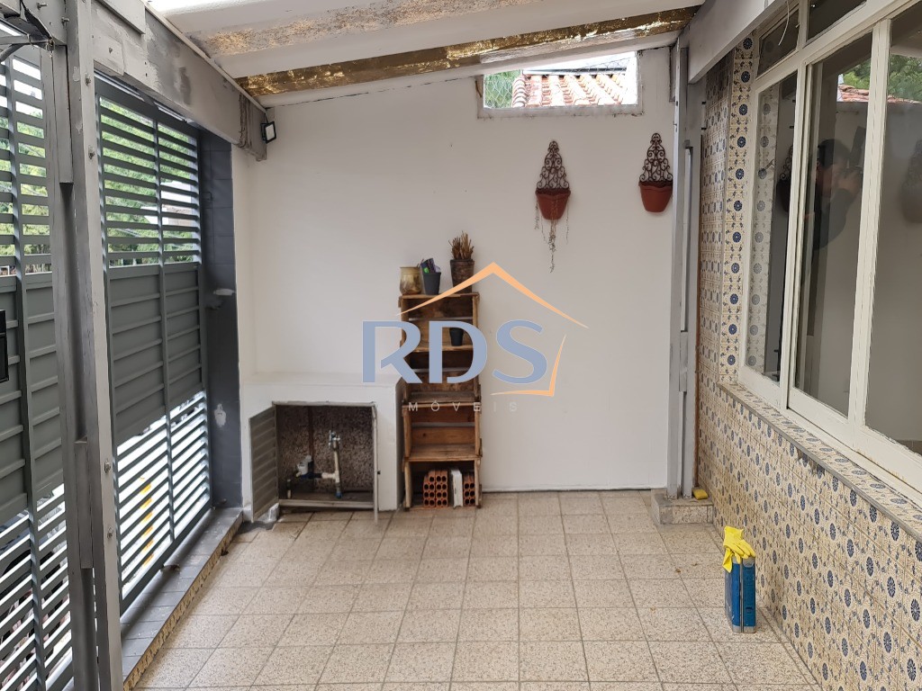 Casa à venda com 3 quartos, 181m² - Foto 16