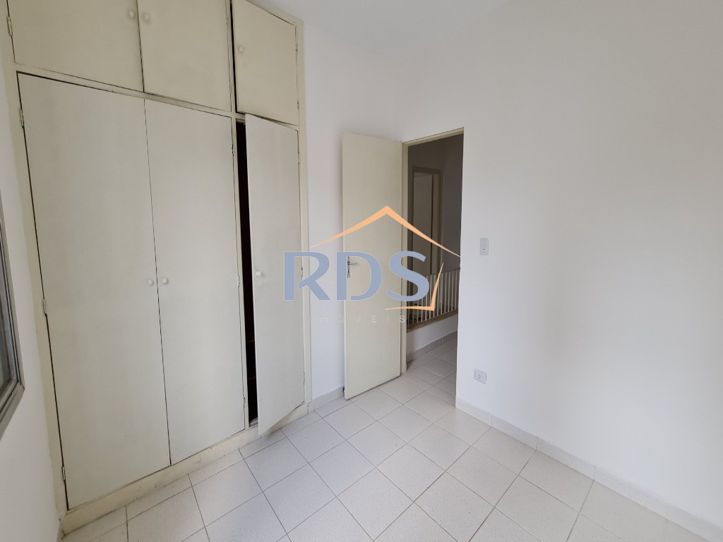 Casa à venda com 3 quartos, 181m² - Foto 11