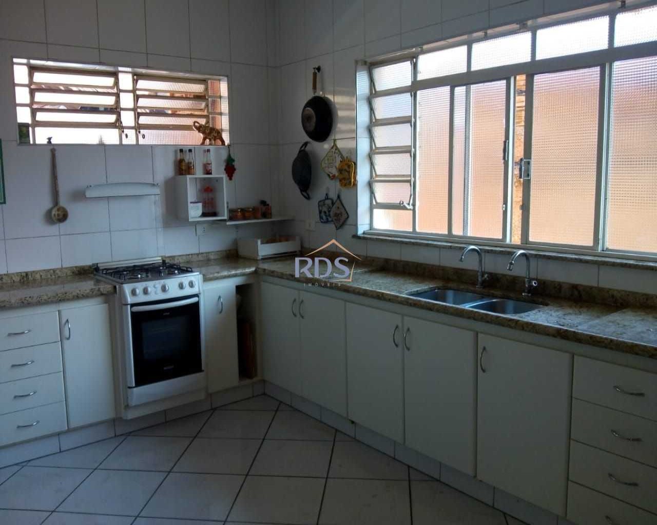 Casa, 3 quartos, 300 m² - Foto 4