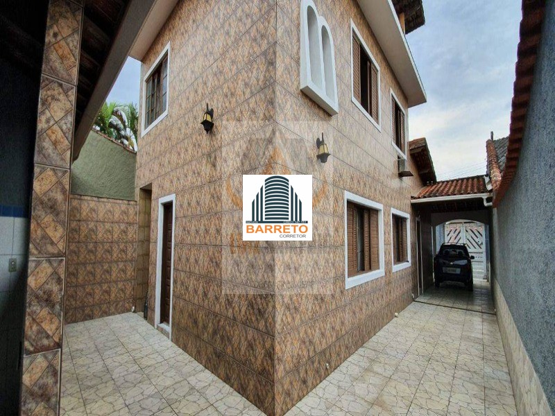 Casa à venda no bairro suarão em itanhaém litoral de sp
