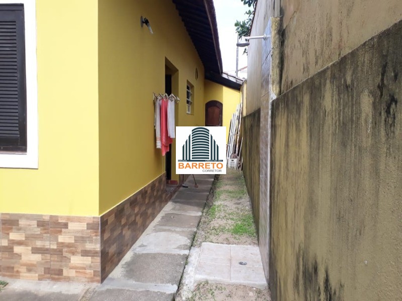 Casa à venda no bairro suarão em itanhaém litoral de sp