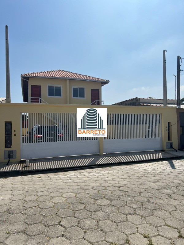 Casa à venda no bairro suarão em itanhaém litoral de sp
