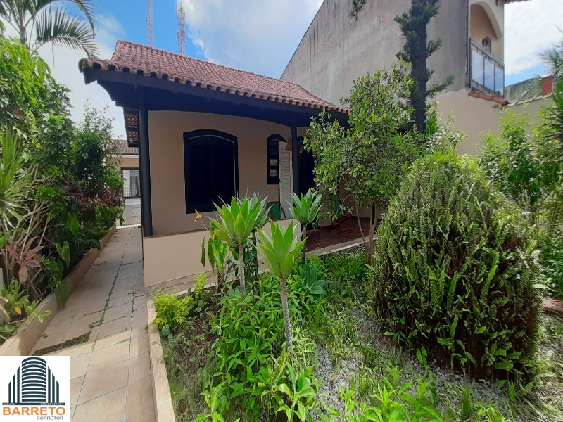 Casa à venda no bairro suarão em itanhaém litoral de sp
