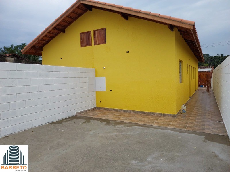 Casa à venda no bairro gaivotas em itanhaém litoral de sp