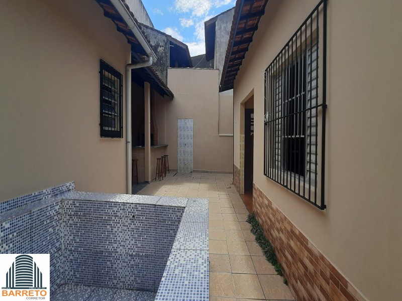 Casa à venda no bairro suarão em itanhaém litoral de sp