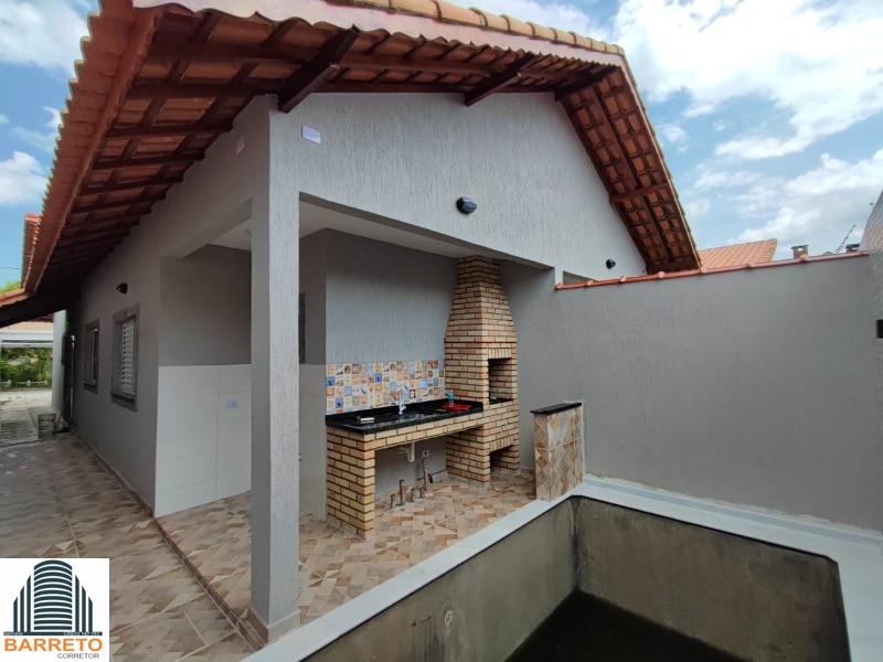 Casa à venda no bairro suarão em itanhaém litoral de sp