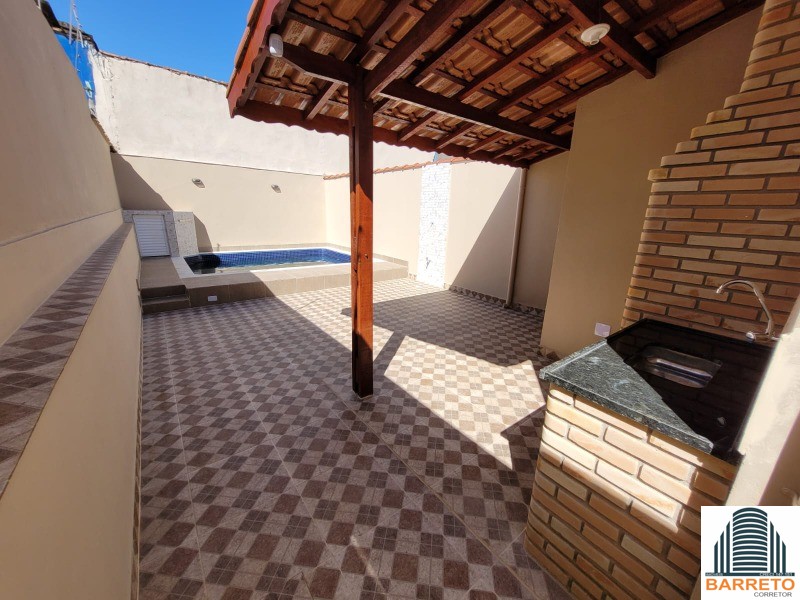 Casa à venda no bairro suarão em itanhaém litoral de sp