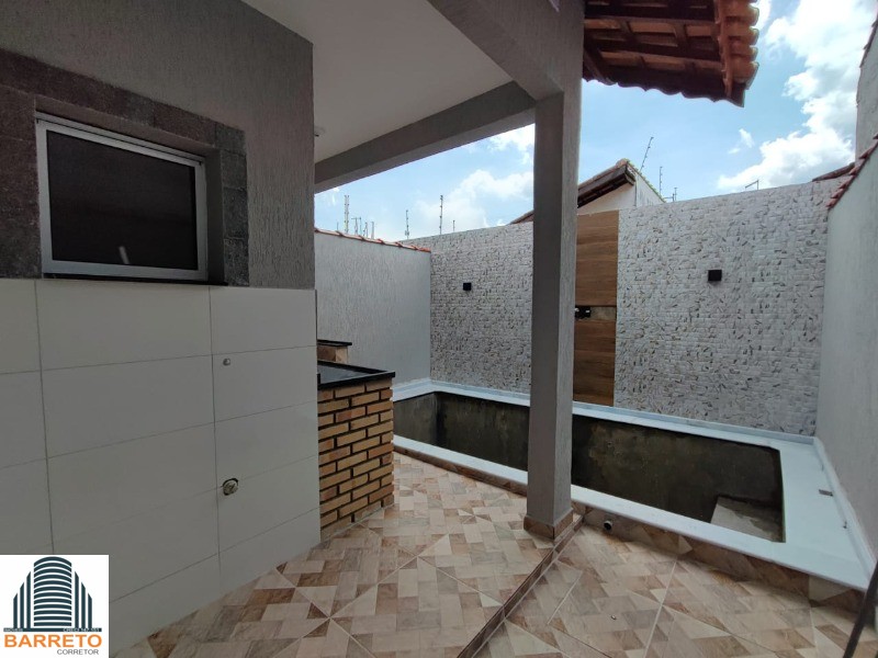 Casa à venda no bairro suarão em itanhaém litoral de sp